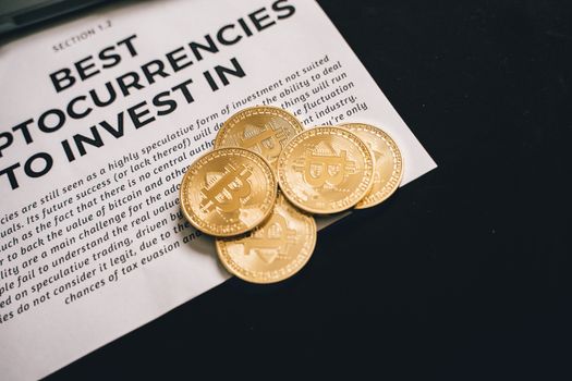 Klíčové Rozdíly mezi Kryptoměnami a Tradičními Měnami 2023